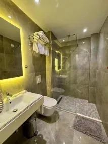 Henry Resort And Spa  - Badezimmer