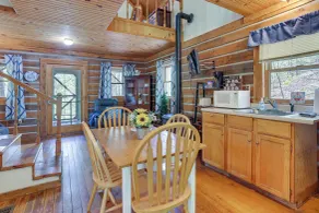Vacation Rental Near Lake Patoka With Hot Tub! - Innenbereich