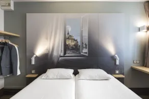 B&B HOTEL AVRANCHES Baie du Mont St-Michel - Værelse