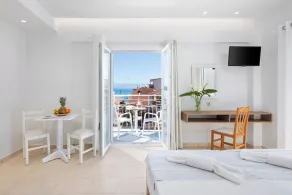Bella Vista Beach Hotel - Rom