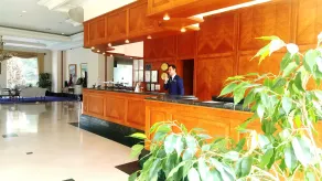 IC Hotels Airport - Recepción