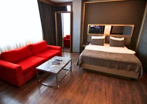216 Eagle Palace Suite - Room