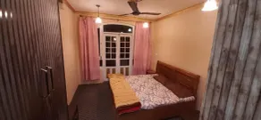 Hotel Gulistan - Room