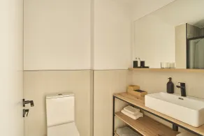 The Carabanchel Episode - Salle de bain