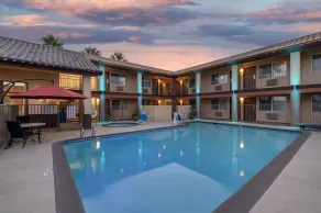 Best Western Desert Winds - Pool
