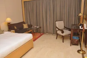 Hotel The Hans - Connaught Place, New Delhi - Quarto
