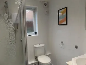Gainford rise 1 - Badezimmer