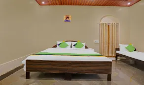 Treebo Cecil Resort Matheran With Swimming Pool - Room