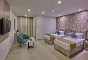 Grand Continent T Nagar - Rum