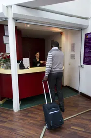 Hôtel Cerise Auxerre - Reception