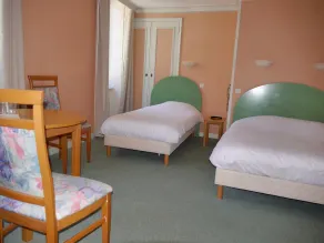 Logis Hôtel du Commerce - Værelse