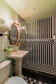 The Lafayette Hotel, Swim Club & Bungalows - Chambre
