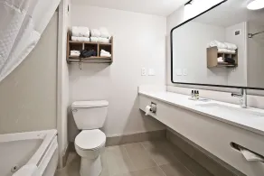 Hawthorn Suites by Wyndham-Oakland/Alameda - Salle de bain