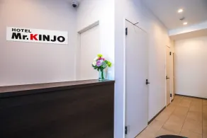 Mr.KINJO Miki24 in front of Makishi Station - Reception