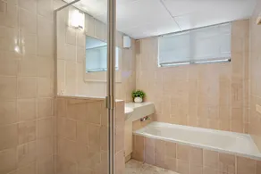 Noosa Village River Resort - Bathroom
