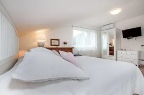 VILLA MONTERICCO - Quarto