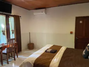 Serongga guest house - Room