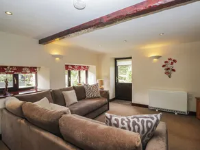 Woodside Barn - Living area