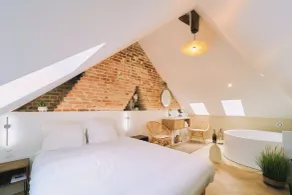 Elégante maison amiénoise - proche gare, home-cinéma, 3 chambres doubles, 1 chambre familiale avec jacuzzi privatif - La Maison Des Petits Sablon - Værelse