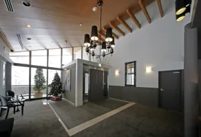 The Ridge Hotel & Apartments - Interior entrance
