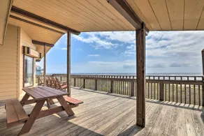 Beachfront Serenity in Galveston! Group-Ready Home - Interiør