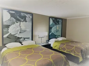 Super 8 by Wyndham Picayune - Room