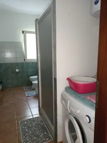 Tertenia rez-de-chaussée sud à 3 min à pied de la mer - Salle de bain