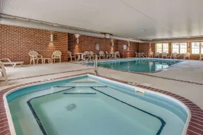 Comfort Suites Hotel and Conference Center - Piscine