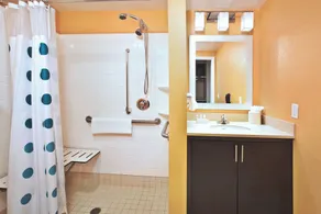 TownePlace Suites Republic Airport Long Island Farmingdale - Salle de bain