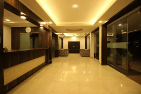 Hotel Yog Palace Newly Renovated - Reception