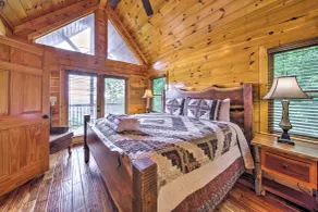 Unique Mineral Bluff Home with Mountain Views! - Innvendig