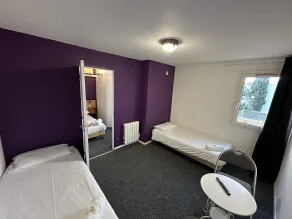 L'Escale d'Alès HOTEL - Værelse