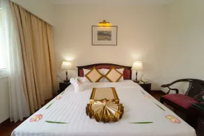 Century Riverside Hotel Hue - Room