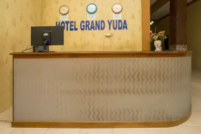 OYO 2181 Hotel Grand Yuda - Reception