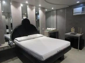 One Serenata Hotel General Trias - Room