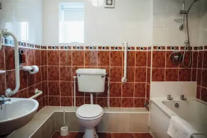 The Keelman - Bathroom