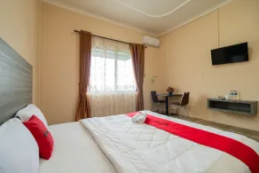 RedDoorz @ Pematangsiantar - Habitación