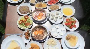 Van Sahmaran Hotel - Restaurante