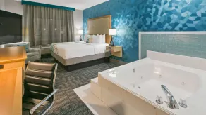 Best Western Plus Houston Atascocita Inn & Suites - Chambre
