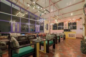 Adrushya Estates Luxury Suites, Mukteshwar - Restaurant