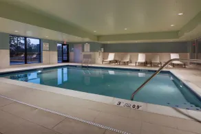 Holiday Inn Express & Suites - Elizabethtown North by IHG - Basseng