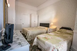 The Carlton Hotel - Room