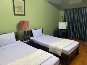 KumJawJomKaew - Room