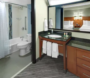 Hyatt Place Charlotte Airport Billy Graham Parkway - Salle de bain