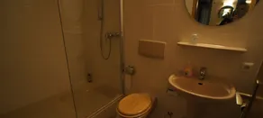 Exempel Schlafstuben und Quartier Langer Hals - Bathroom