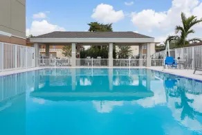 Candlewood Suites Miami Intl Airport - 36th St by IHG - Piscine