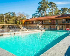 Econo Lodge Panama City St Andrews - Piscine
