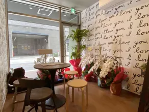 HOTEL ffosaka.com - Sitzecke in der Lobby