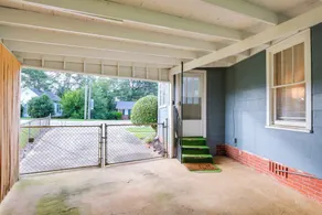 Pet-friendly Travelers Rest Home w/ Covered Patio - Interiör