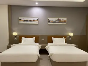Season Inn Hotel_Al Hail - Room